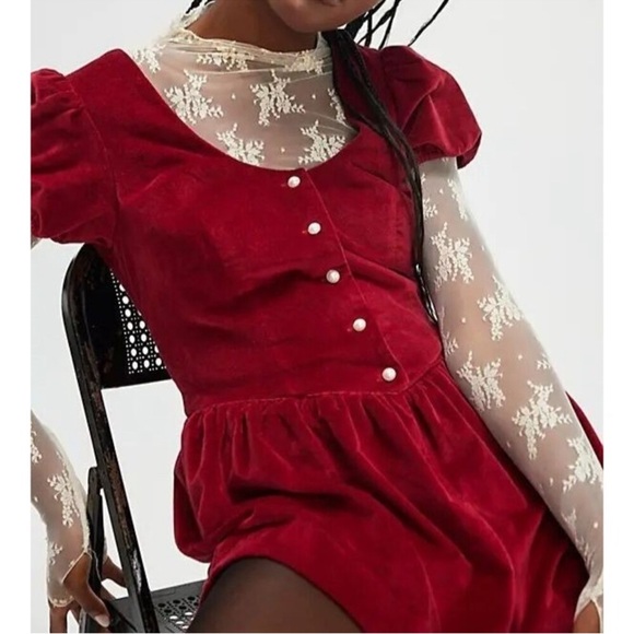 Free People Silver Bells Velvet Romper Crimson Red Small Brand new - Picture 2 of 13